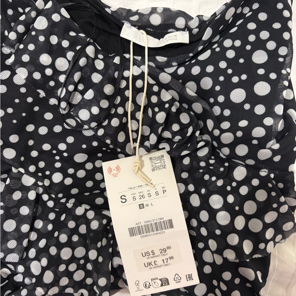 Zara Polka Dot Ruffle Top - Picture 2 of 2